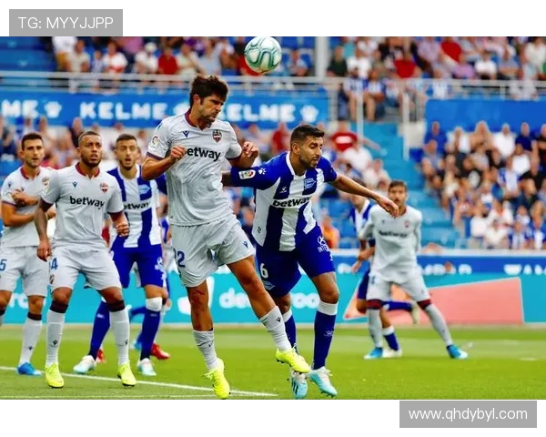 列日对决塞维利亚两队巅峰对抗赛精彩回顾与分析